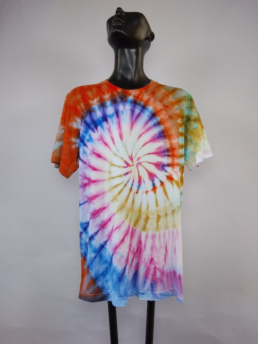 Medium Unisex Bella-Canvas 3001C “Spiral” Ice Dyed T-Shirt